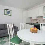 Apartment Stunning In With Wifi *