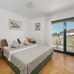 Stunning In With Wifi Apartment *