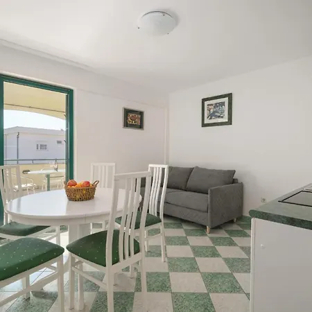 Appartement Stunning In With Wifi Vodice